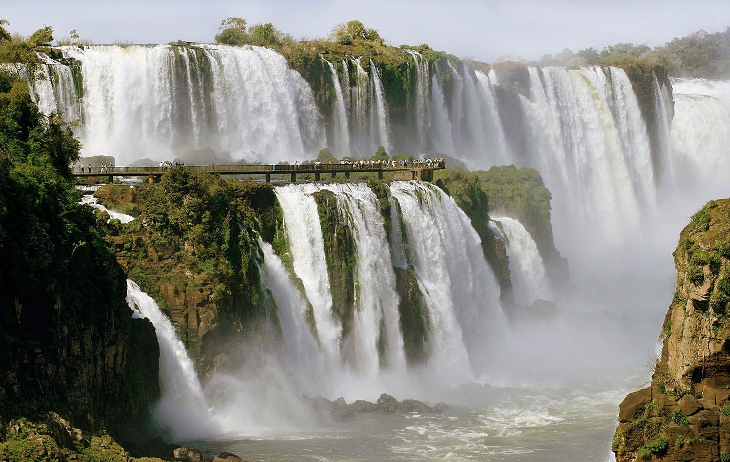 Gazing out at the Devil’s Throat from a panoramic viewpoint, located at the very edge of a cliff![1]